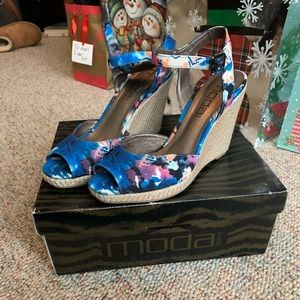 Moda floral print wedges multicolor Size 6 women